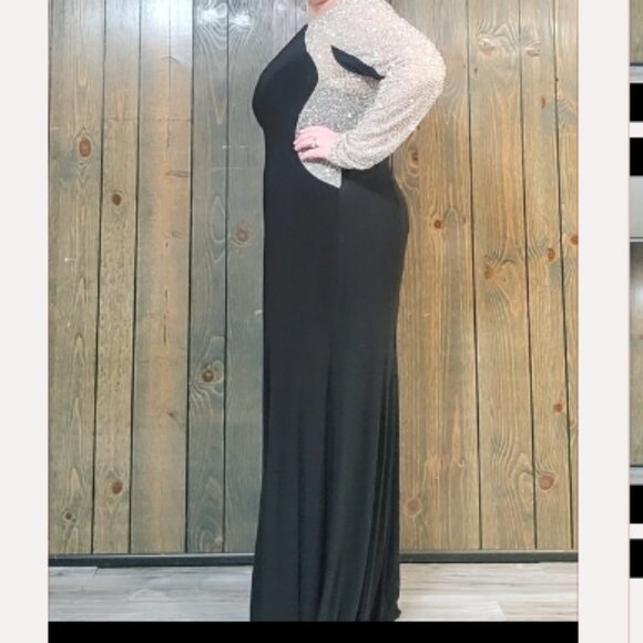 XSCAPE Plus "Wren" Long Jersey Knit Long Sleeve Crystal Beaded Dress EUC worn on - Picture 7 of 12